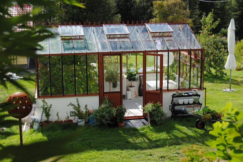 greenhouse gardening
